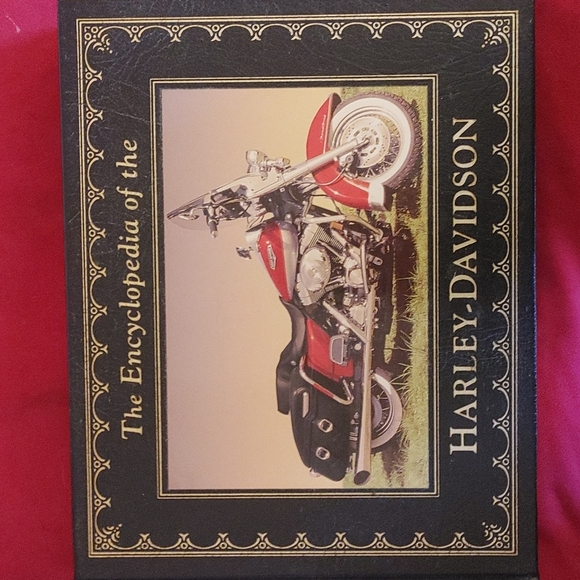 Harley-Davidson Other - The Encyclopedia of the Harley-Davidson